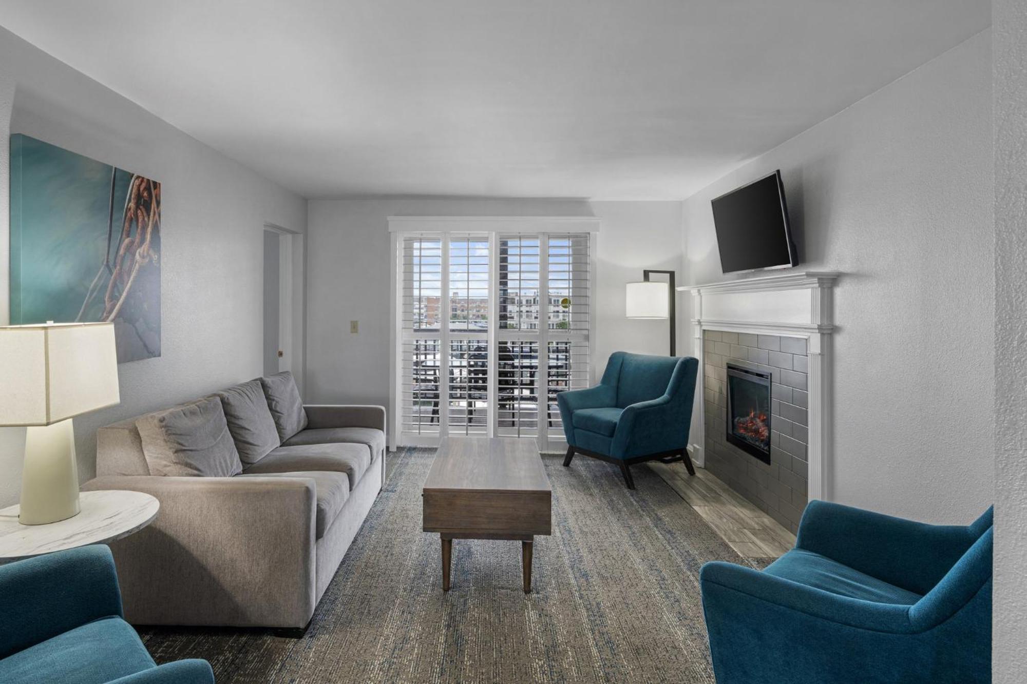 Club Wyndham Newport Onshore Bagian luar foto